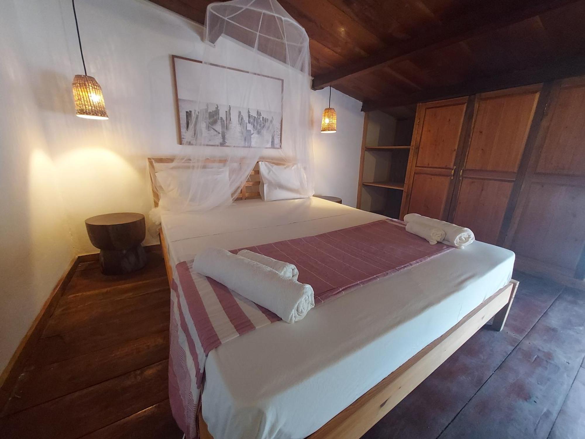 Roca Maria Helena-Principe Hotel Santo Antonio Luaran gambar